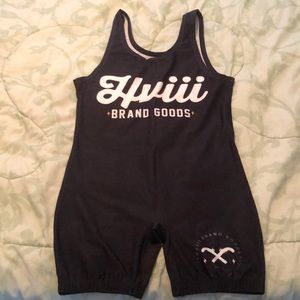 Weightlifting singlet